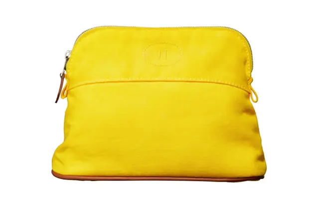 君島十和子さん使用のエルメスのポーチ