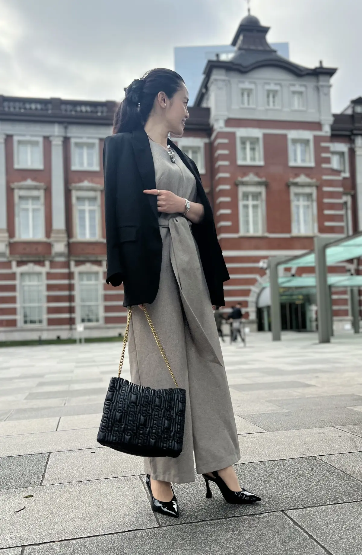 働くJマダム愛用のZARAジャケットの画像_1