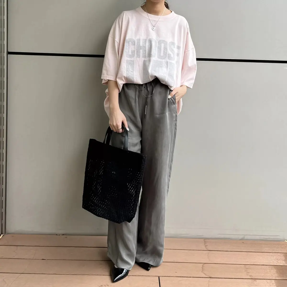 キャサリン・ハムネットの人気Tシャツが今の画像_2