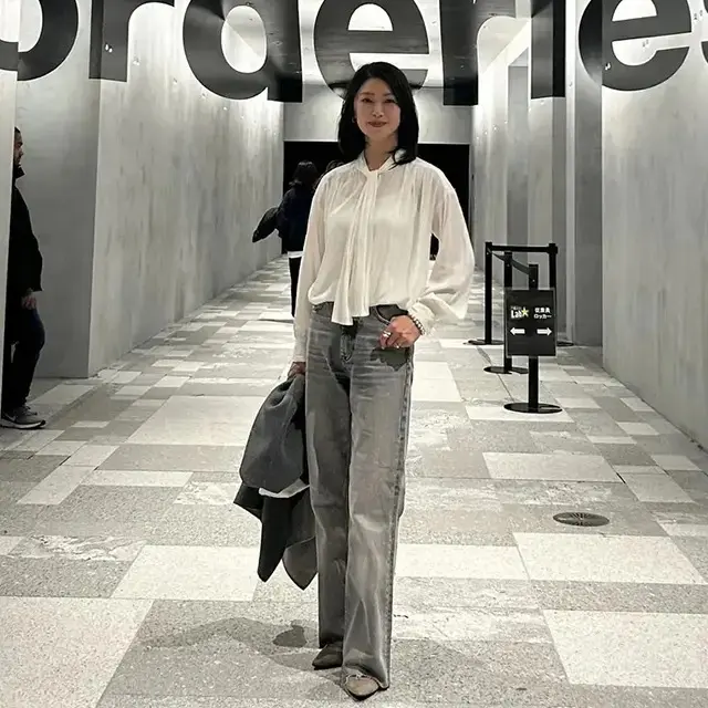 春気分高まる今の季節にもぴったり！50代が参考にしたい エクラ華組「デニム」コーデ3選