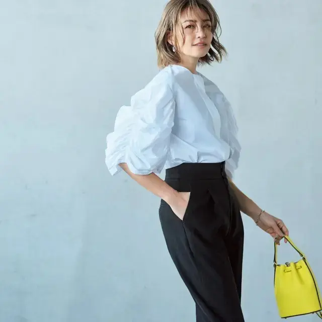 50代が女らしく着映えるシャツ＆ブラウス特集【2024春】
