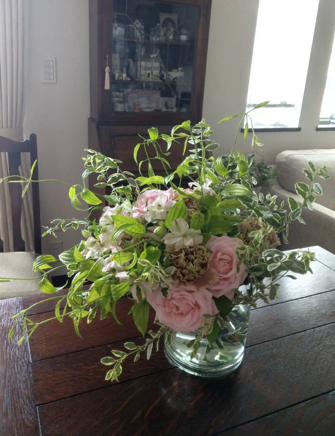 利休草いっぱいのシャンペトル風ブーケ