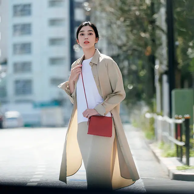 【大人のポシェットコーデ4選】軽やかに持てる「ポシェット」が夏のおしゃれに大活躍