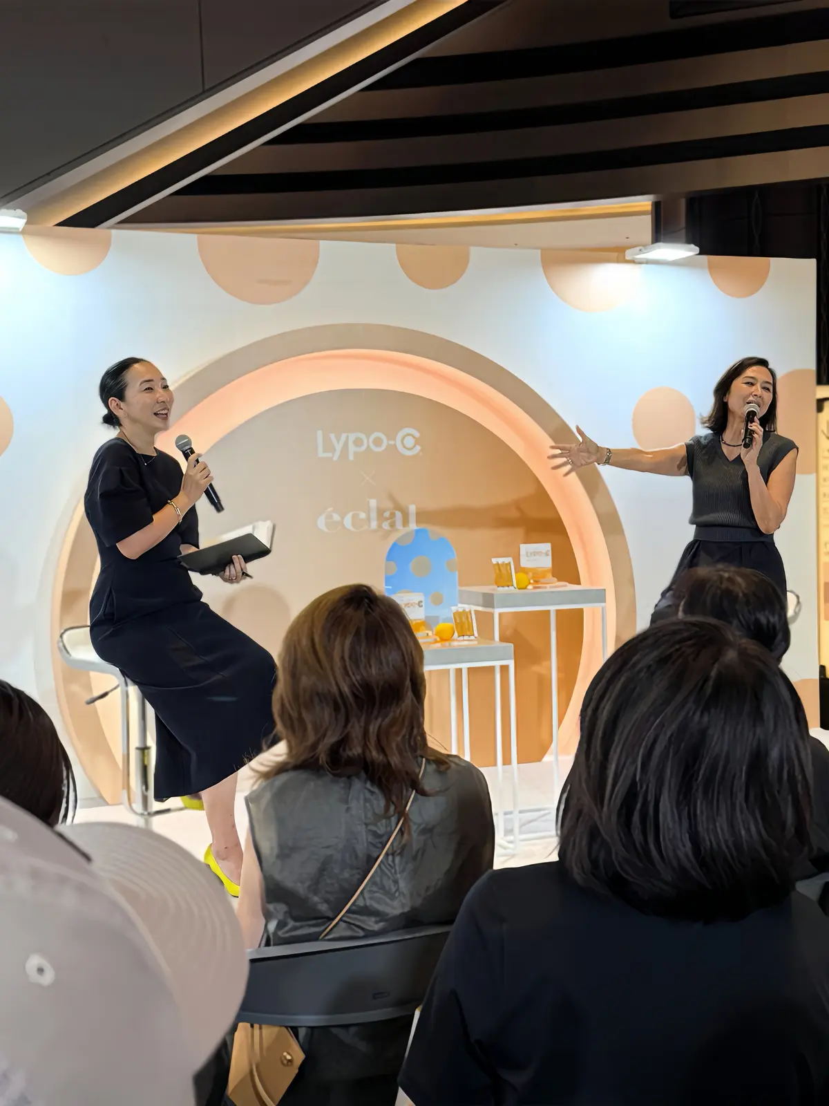 リポソーム　　Lypo -C  エクラ　コラボイベント　　モデル亜希　トークショー　東京ミッドタウン日比谷