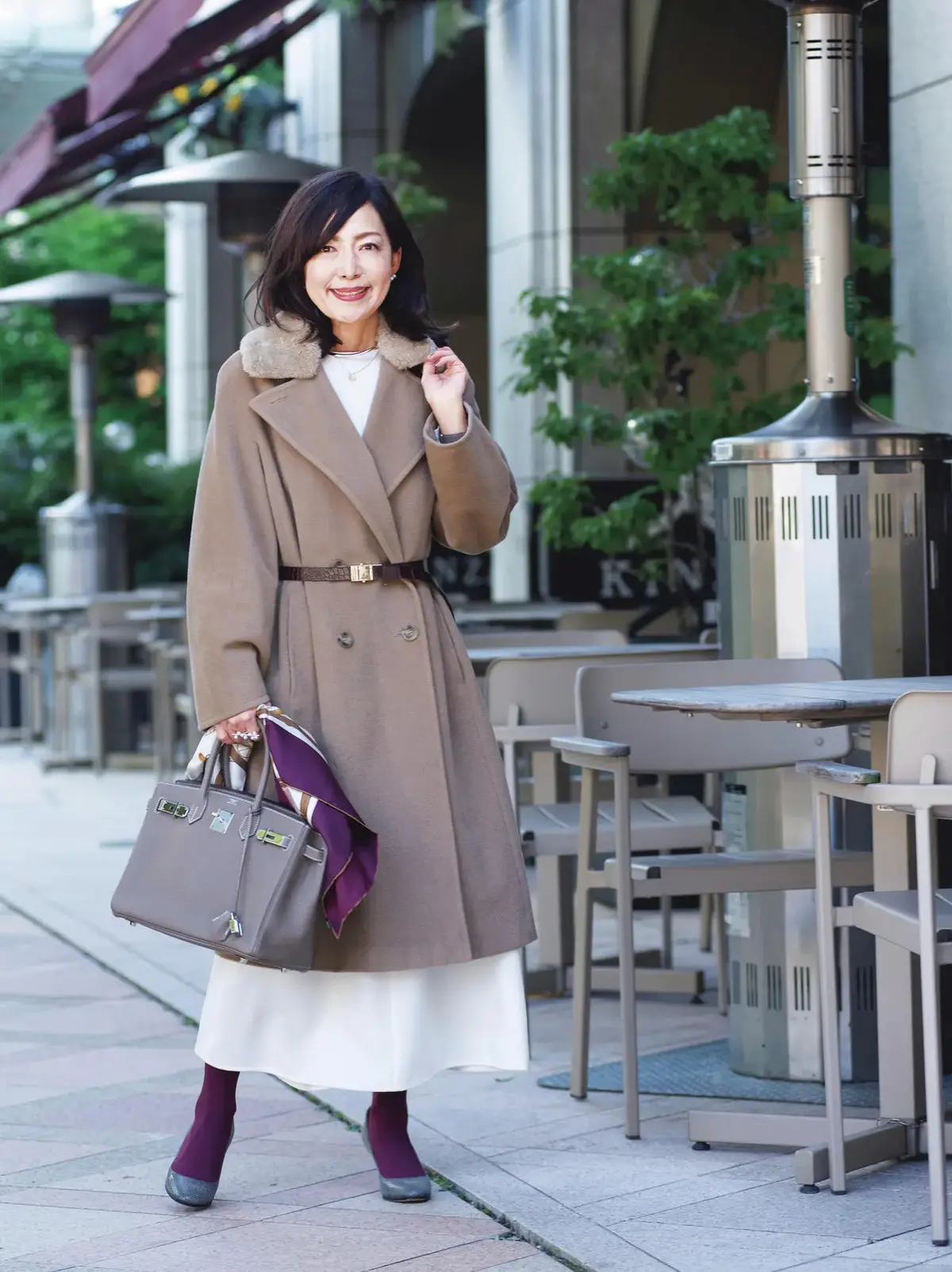 デニムやファーも！ 「友人と会う日」のアラフィーコーデ【エクラ 華組のリアルファッションSNAP】