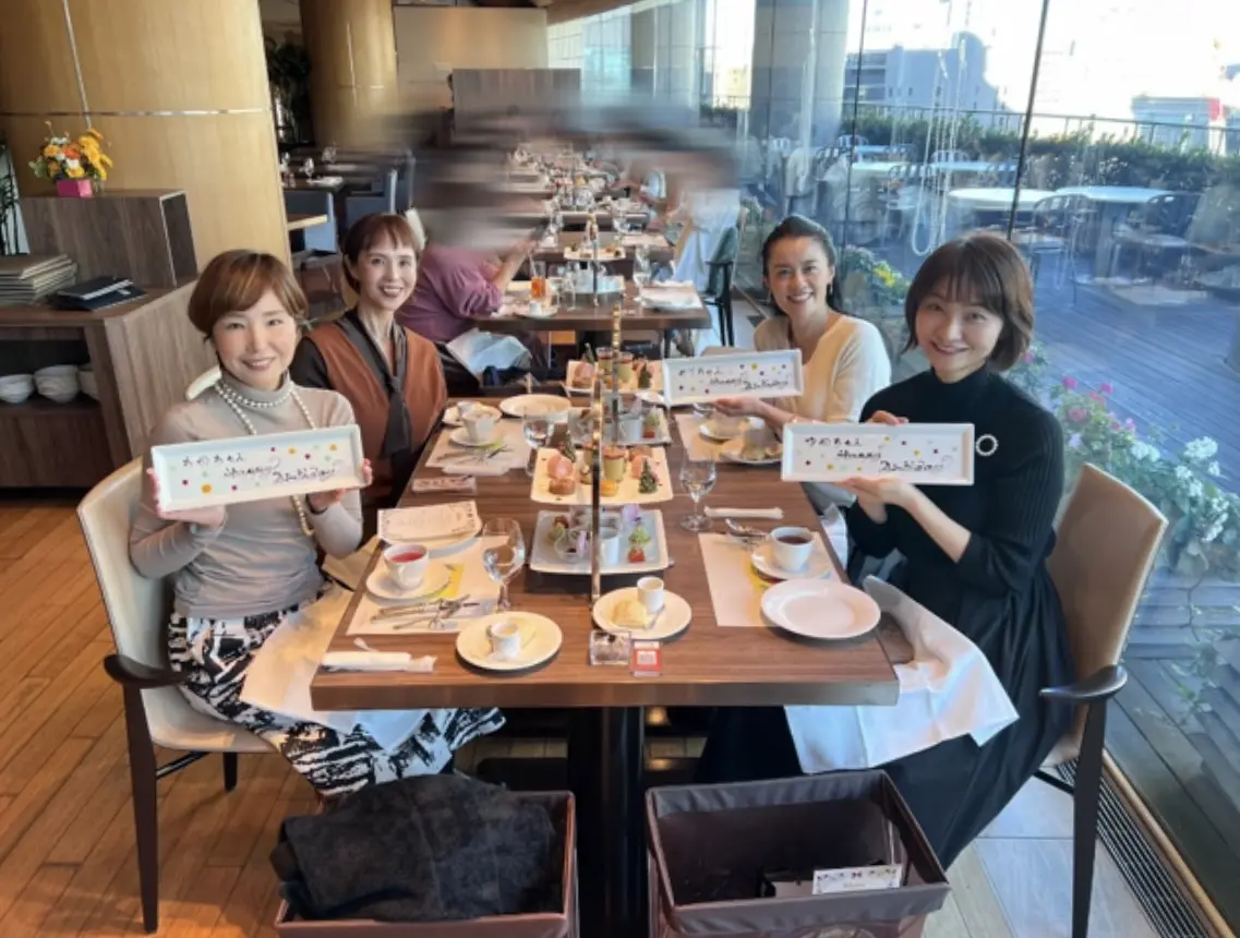 クリスマスアフターヌーンティー☆丸ノ内ホの画像_8