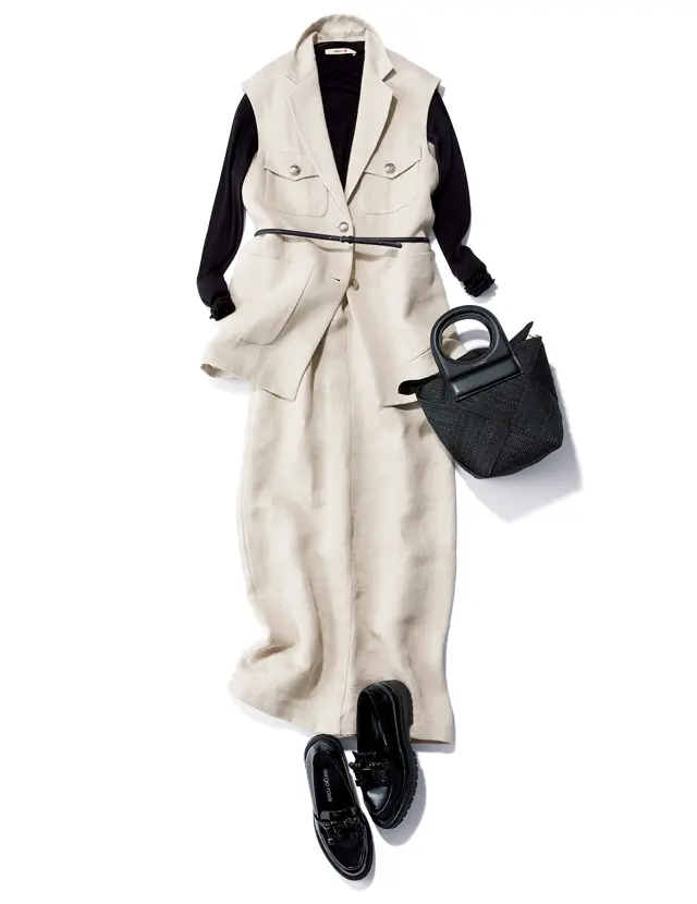 極細のブラックベルトで ジレスタイルをクールに格上げ