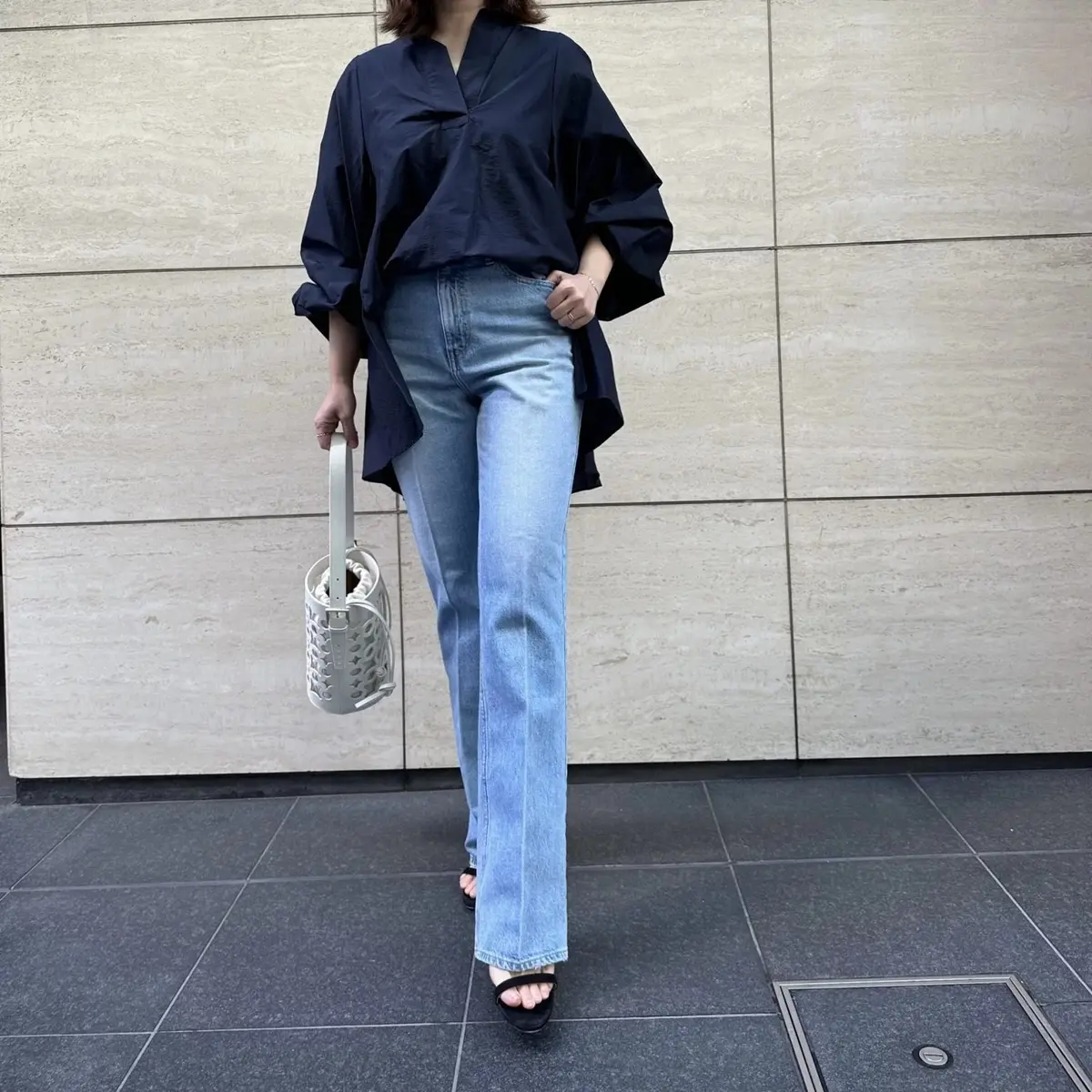 50代の新定番！今どきコーデは「春デニムの画像_1