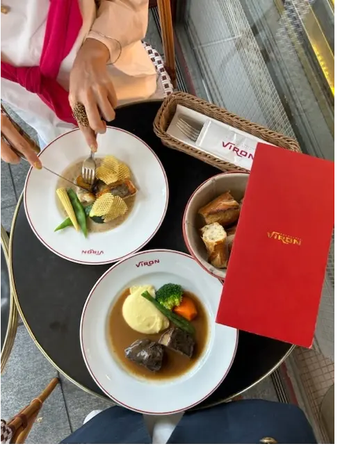 お洒落カフェでランチとお散歩で花見の画像_4