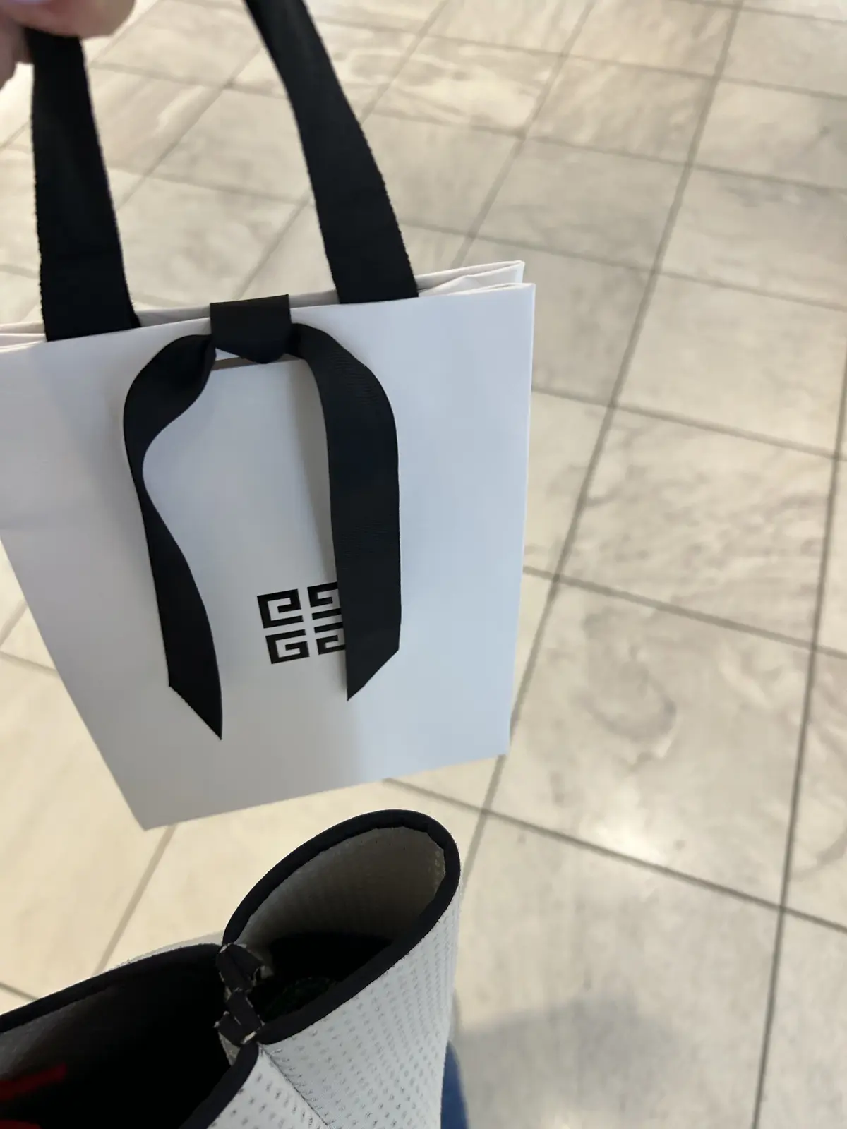 この秋のNew inコスメはジバンシーのの画像_3