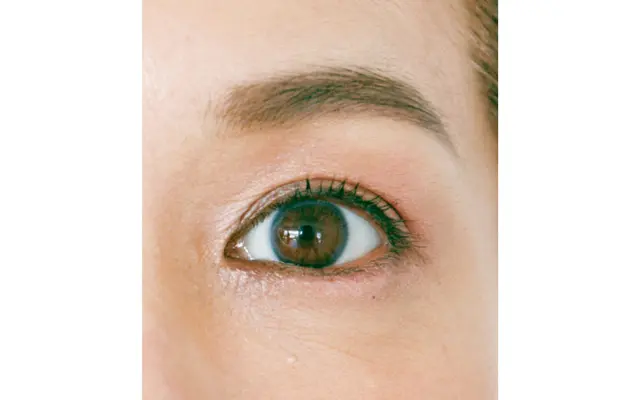 優しく見せたいなら全体に軽く