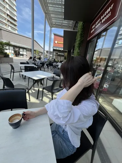 白シャツとジーンズの王道コーデ⭐︎の画像_10