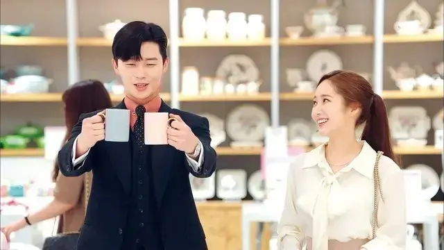 キム秘書はいったい、なぜ？