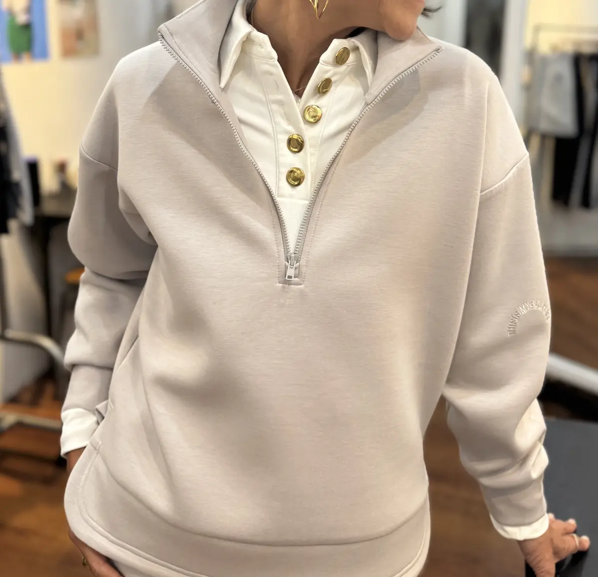 TMG 秋冬おすすめゴルフコーデ 裏起毛でとろけるような肌触りのプルオーバーシャツ