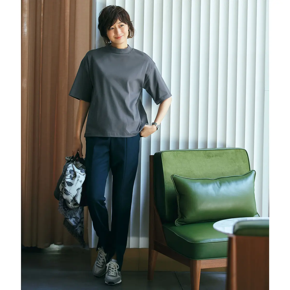 富岡佳子さんがまとう「E by éclaの画像_1