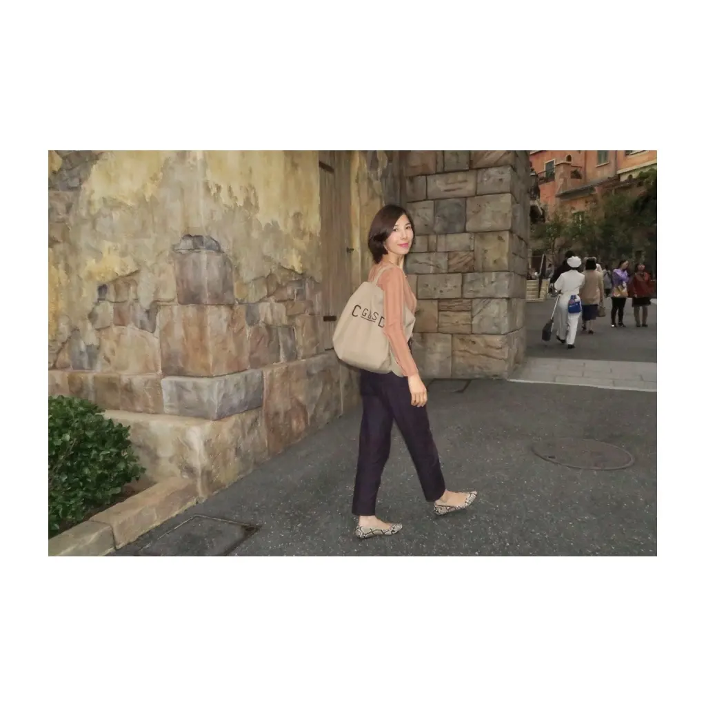 お気に入りのトートと大人スタイルでディズの画像_3