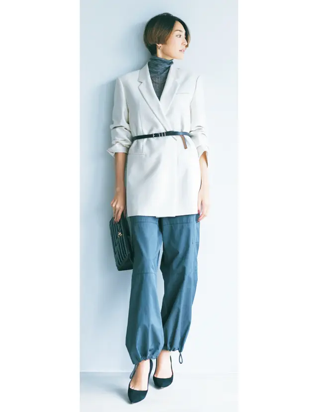 【薄手タートルニットの重ね着コーデ9選】首もとにのぞかせて今っぽく上品に