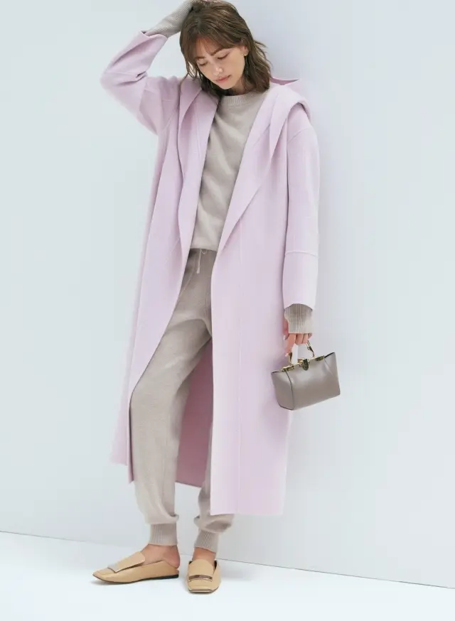 大人のピンクはリラクシーなムードでまといたい