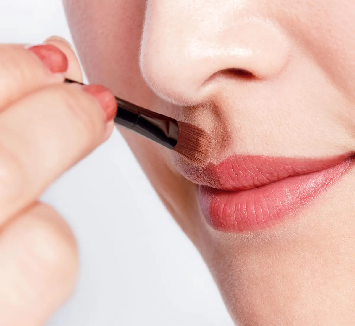 OurAge×Webエクラ　ノーズシャドウで人中（じんちゅう）を強調