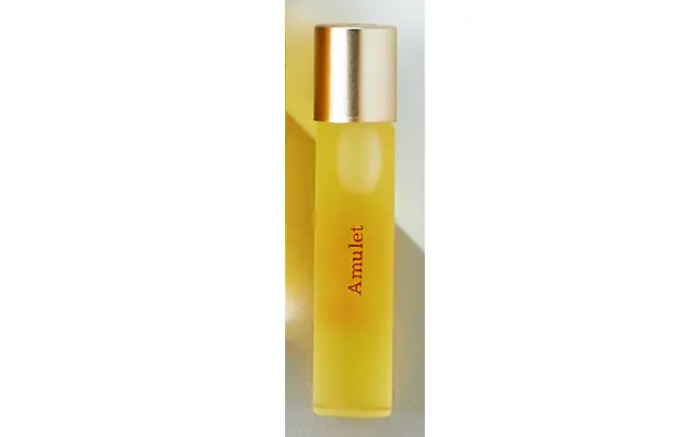 uka Tokyo head of fice　ネイルオイル