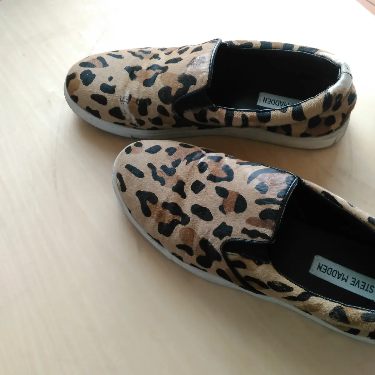 スニーカーばかりの毎日の画像_3