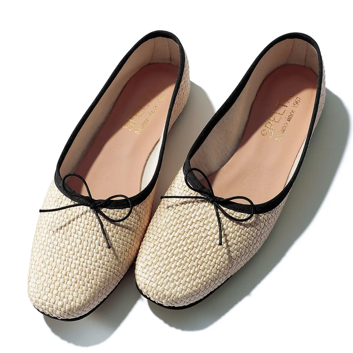 SPELTA 甲深スクエアバレエシューズ