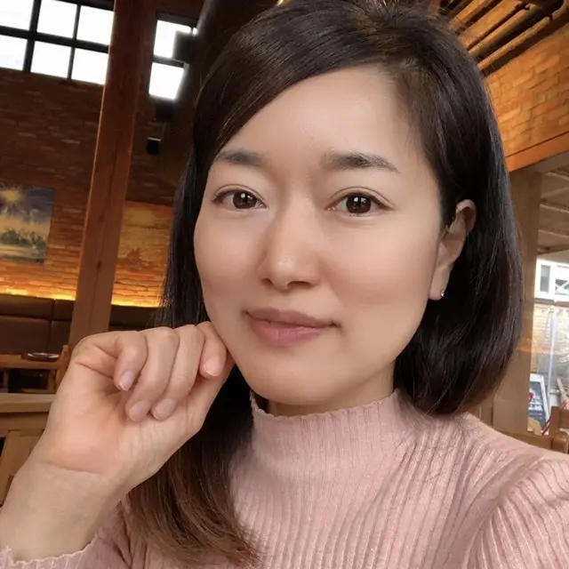 エイジレス、マックスファクター、SKII、美容部員