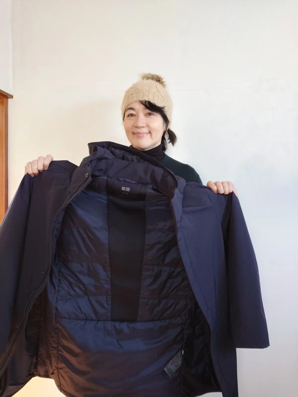 ユニクロメンズハイブリッドダウンコートを持つ私