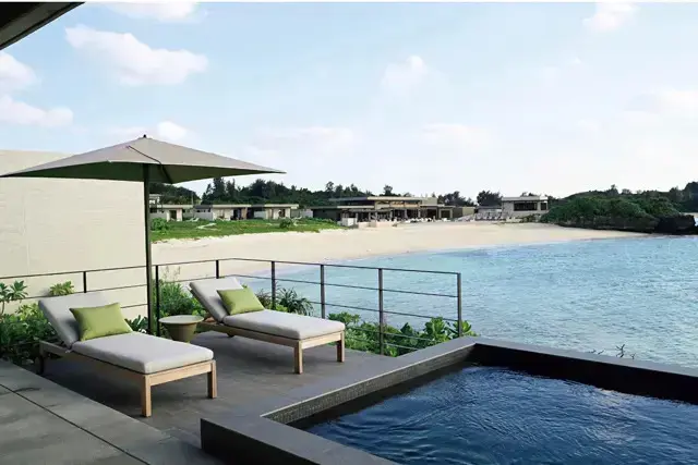 ヴィラのテラスでは気ままにくつろいで