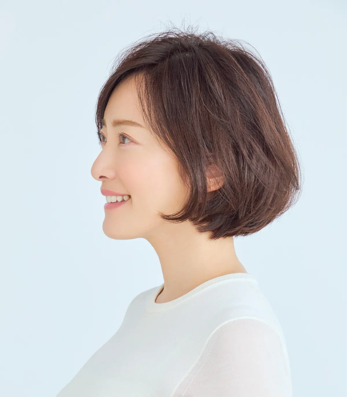 横から見たボブヘアスタイル