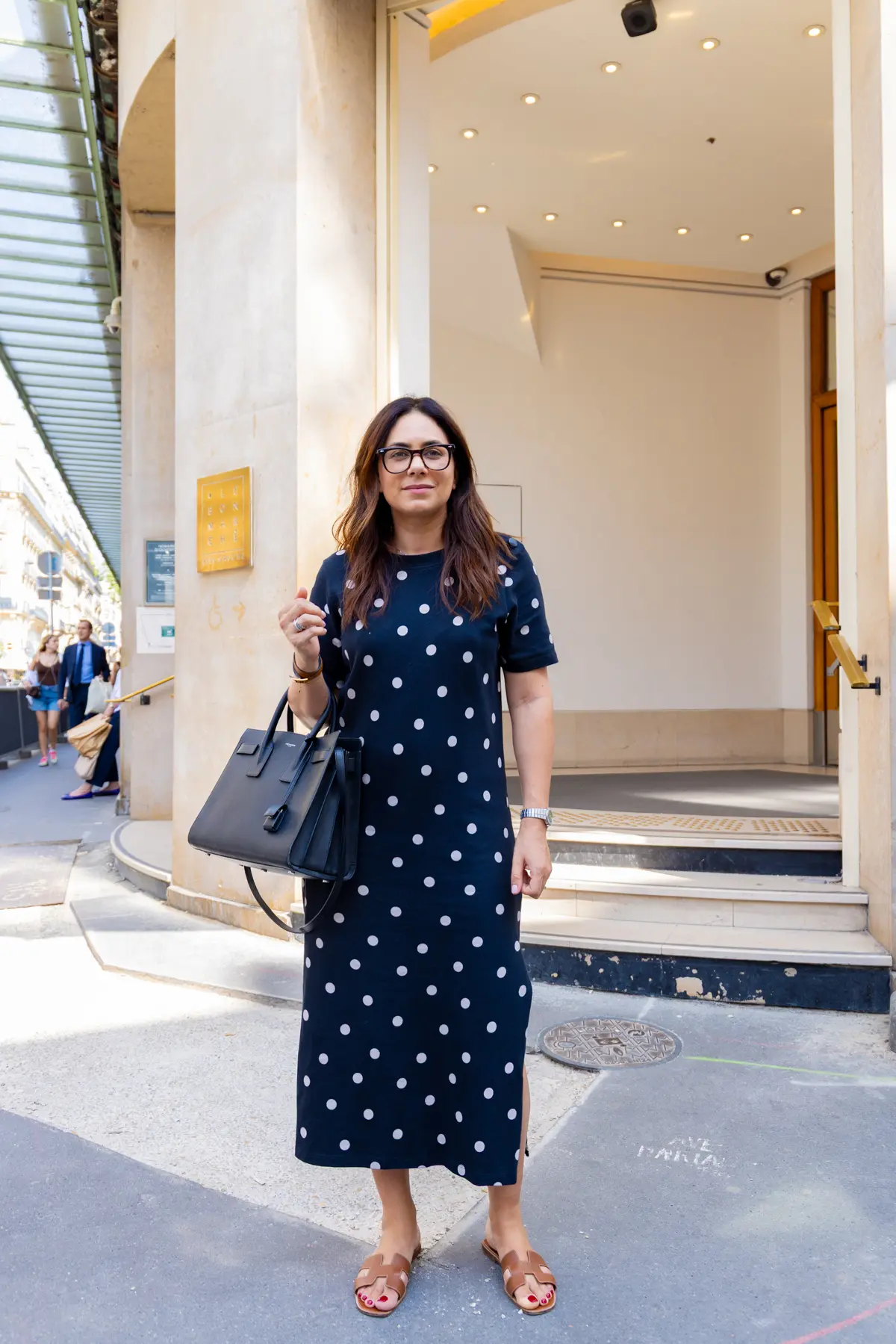 大人に似合う、マリオンさんの水玉ワンピース