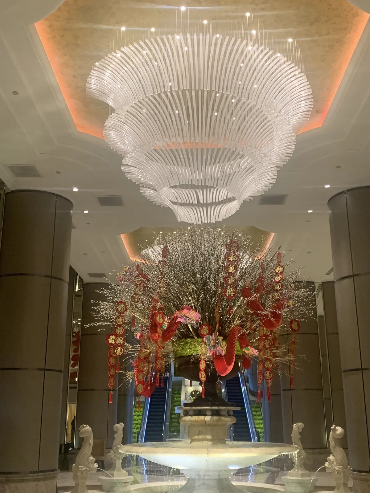 グランドハイアット台北のゴージャスなエントランス