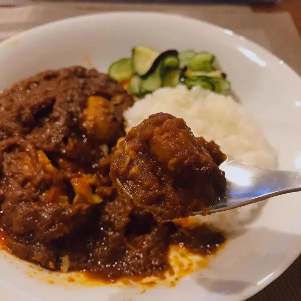 チェッターヒン　ミャンマーチキンカレー