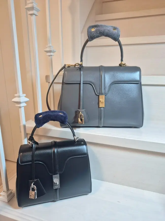 大切なバッグの必需品【フェイラー】ハンドの画像_4