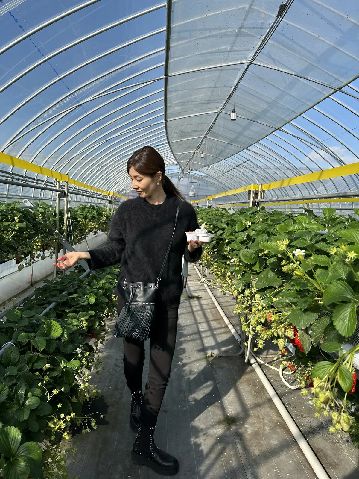 はじめてのいちご狩りは大興奮！の画像_3