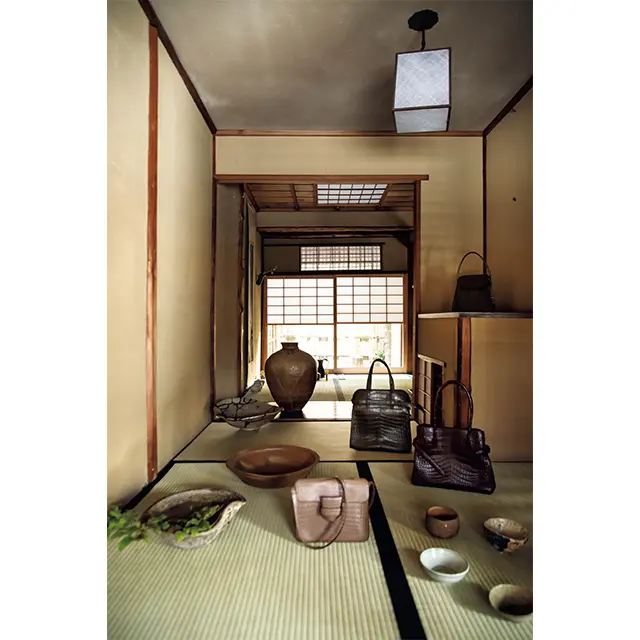 「MAISON HERMÈS」にて活躍してきたロラン・ステファンによる「ACCALMIE Laurent STEPHAN」の革製品も扱う。