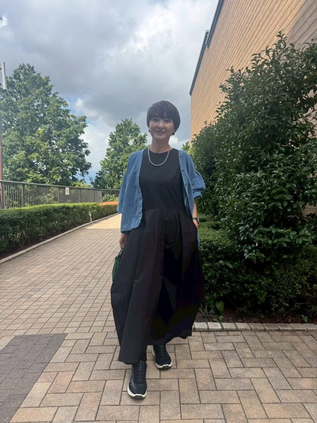 秋のおしゃれは足元から　レザースニーカーの画像_6