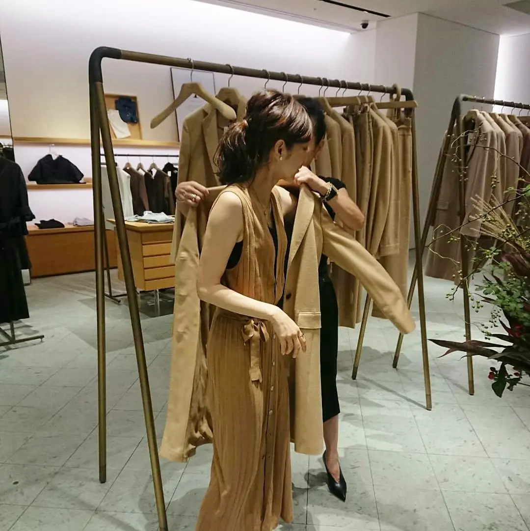 上質を纏う～AGNONAスタイリングセッの画像_3