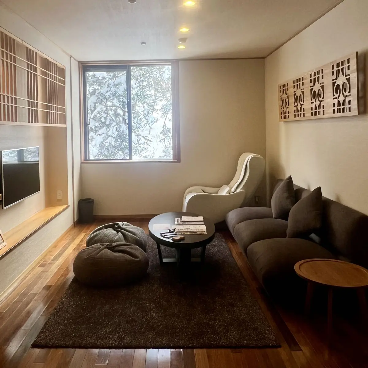 ニセコの宿　ニセコ昆布温泉 鶴雅別荘 「杢の抄」の部屋