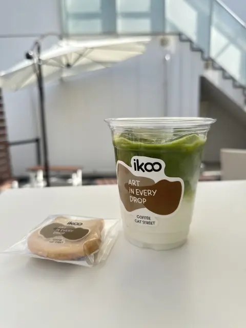 Zara白シャツで原宿でのおしゃれカフェの画像_6