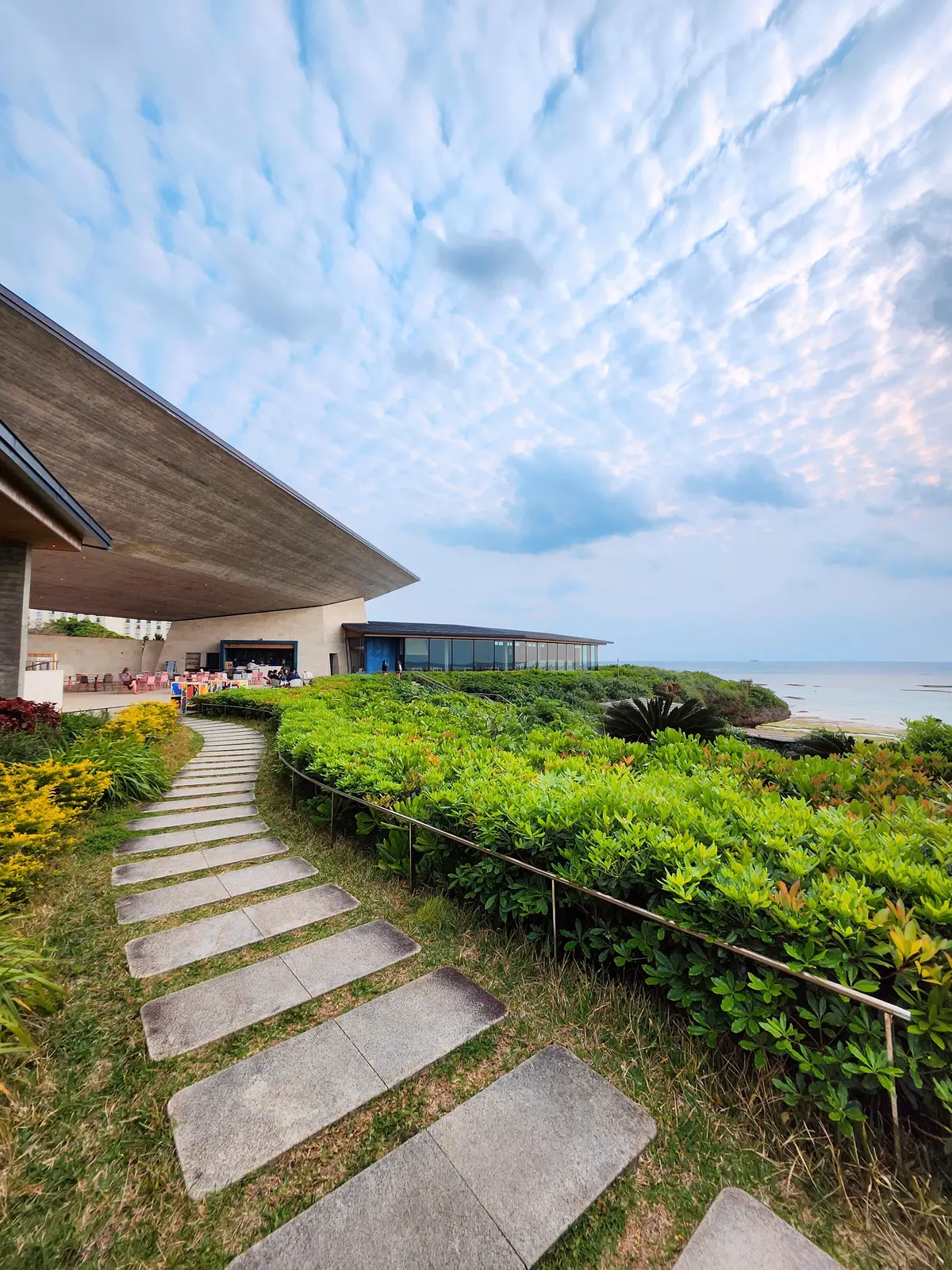 春休み、沖縄旅行、春休み沖縄、服装、バンタカフェ、沖縄そばエイブン、40代ファッション、星野リゾート、ホテル日航アリビラ