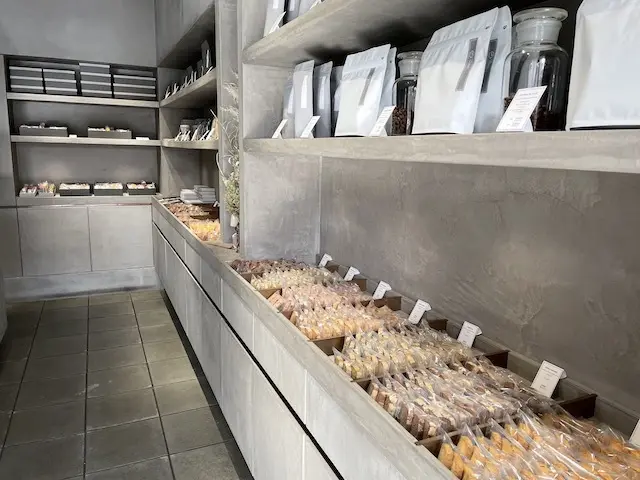 パティスリーアサコイワヤナギの焼菓子のテイクアウト