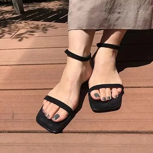 【50代 サンダル】足元からスタイルを格の画像_12