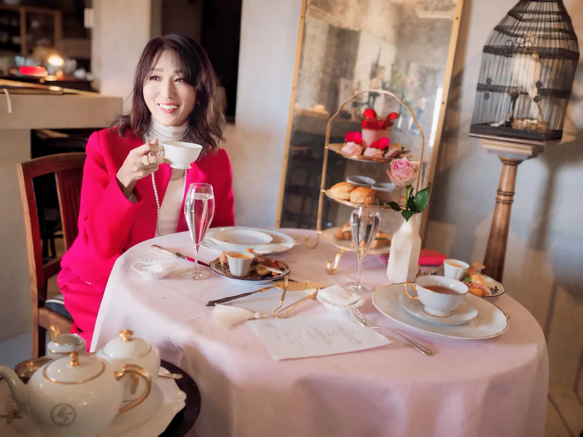 上下赤のZARAコーデで、BDay Afの画像_7