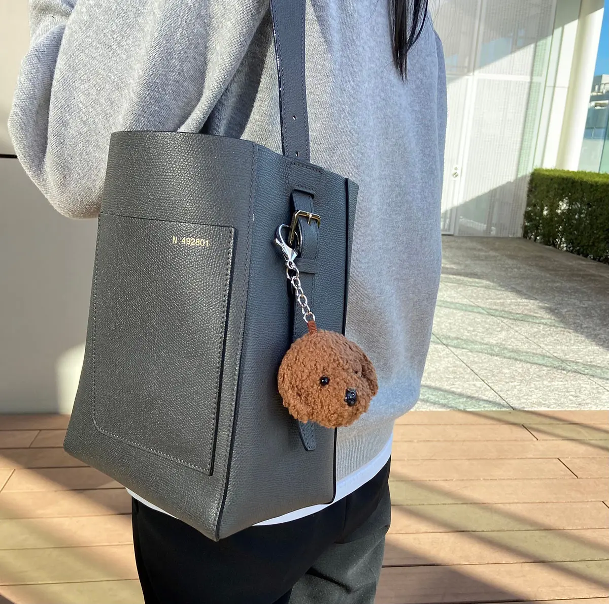 ヴァレクストラの「バケットバッグ」（編集H）