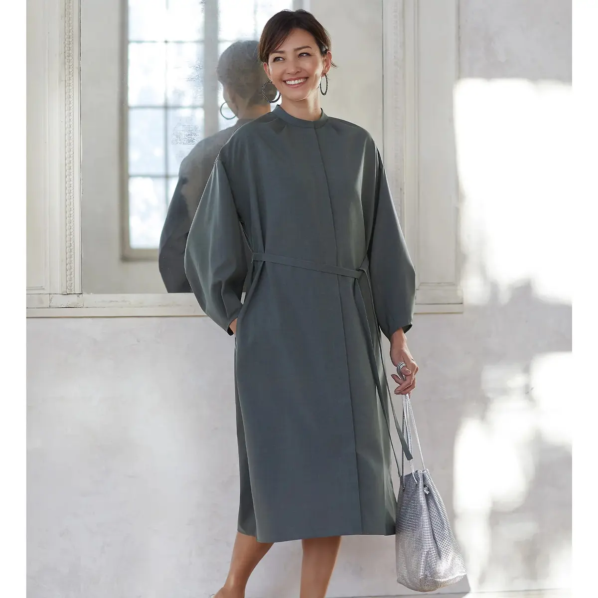 立体的なフォルムで、全方位絵になる！「Eの画像_1