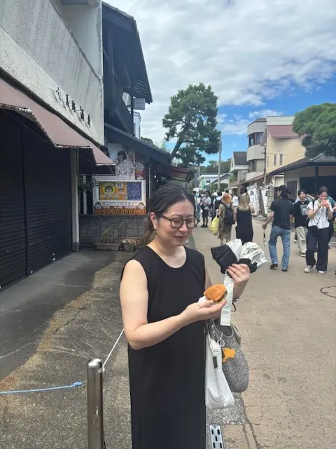 鎌倉　江ノ電　長谷寺　鶴岡八幡宮　鎌倉グルメ　鎌倉スィーツ　オムレツ　豊島屋　鳩サブレー　大仏さま焼き　鎌倉小町通り　ともや　納言志るこ店　甘味処　和菓子　あんみつ　ビストロオム鎌倉　鳩グッズ