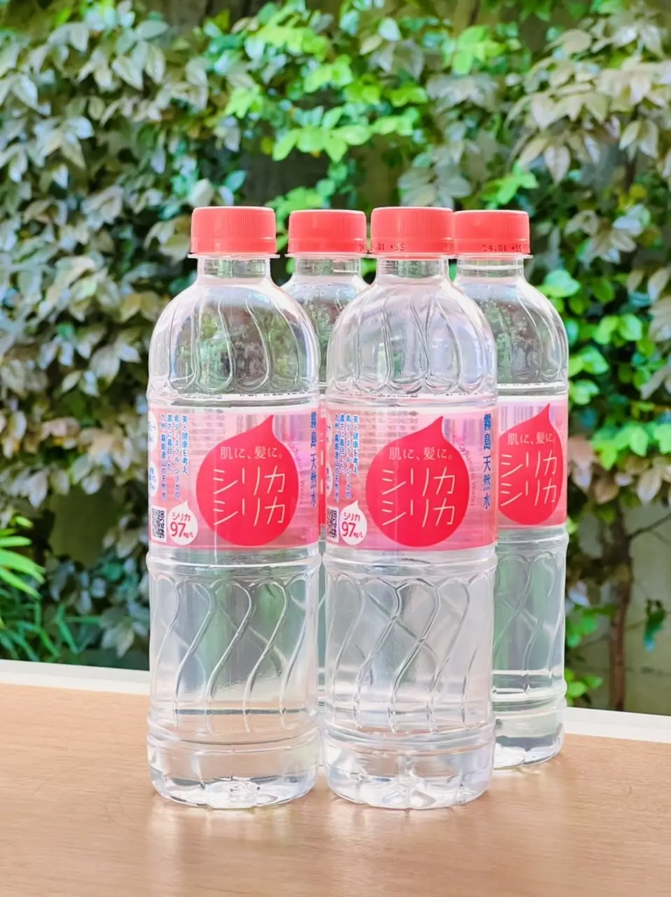 目覚めのシリカ水