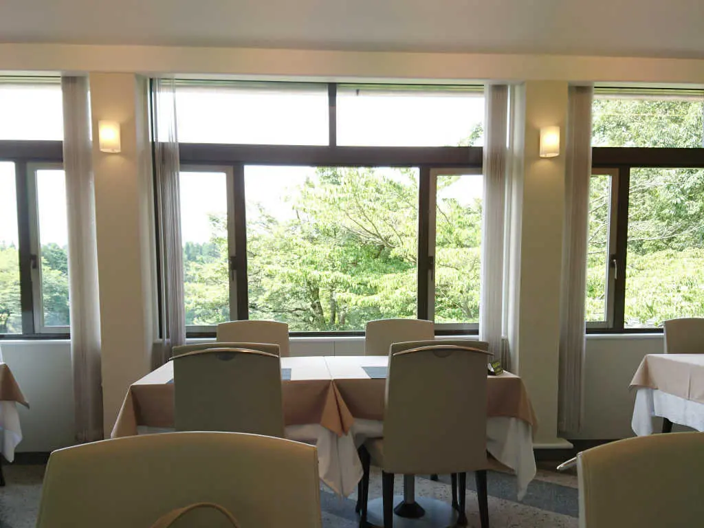 レストラン店内