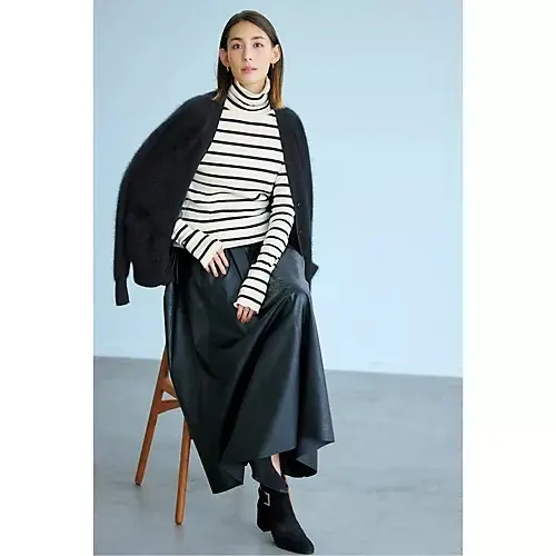 SACRA 切り替えエコレザースカート ￥39,600